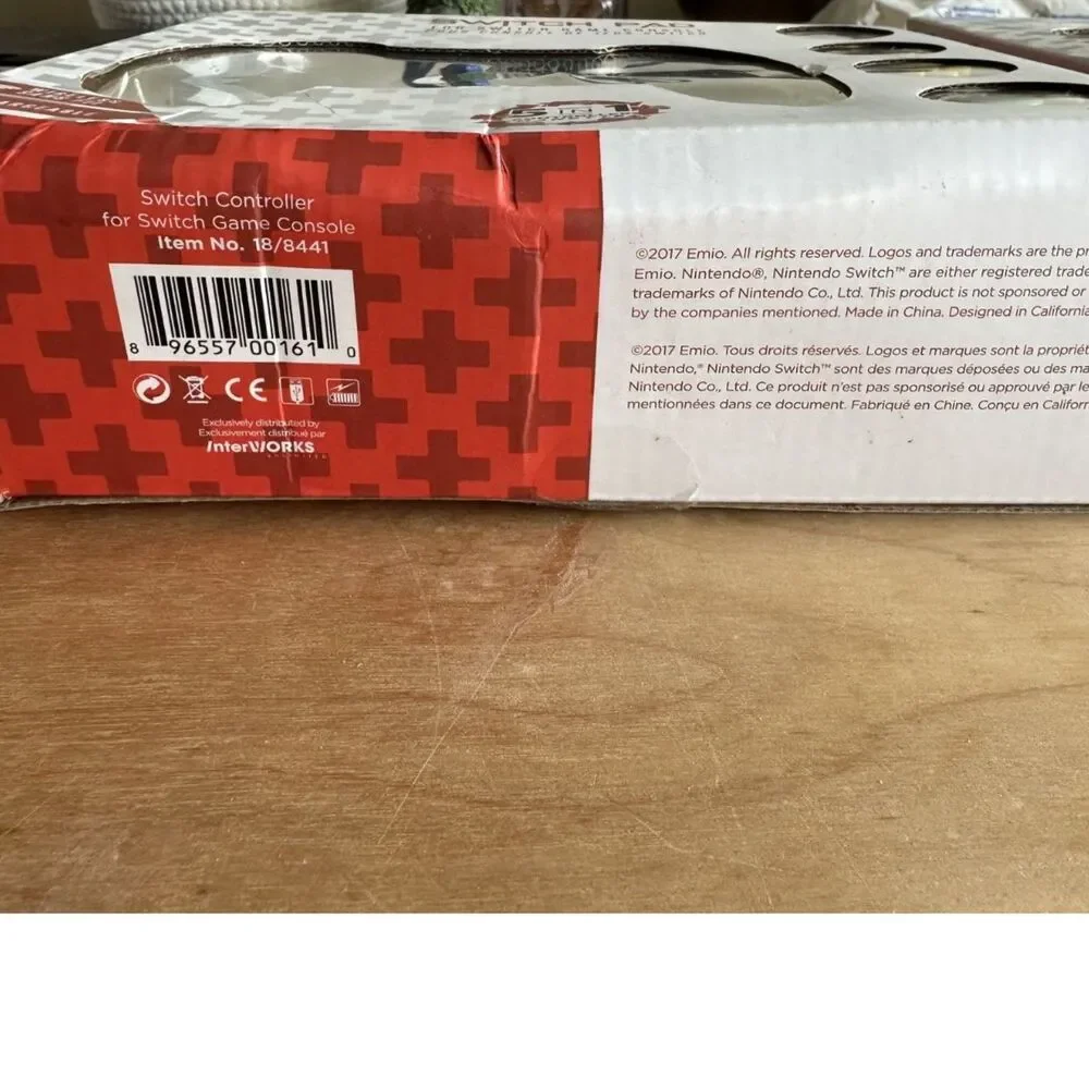 EMiO Switch Pad 5-in-1 Wireless Controller Nintendo Switch NEW Sealed 18/8441